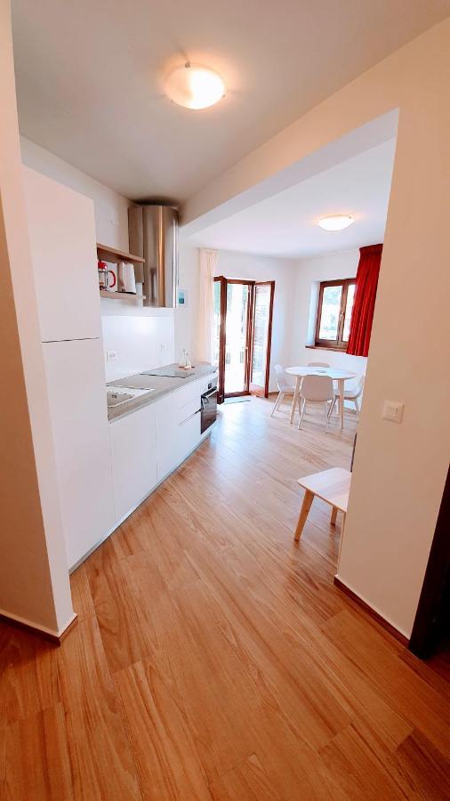 Luxury Apartment - Few Minutes From The Sea Πόρετς Εξωτερικό φωτογραφία