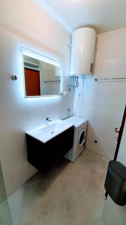 Luxury Apartment - Few Minutes From The Sea Πόρετς Εξωτερικό φωτογραφία